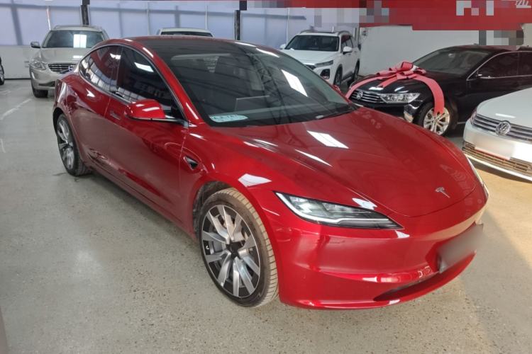 Used Tesla Model 3 2023 Rear-Wheel-Drive Version
