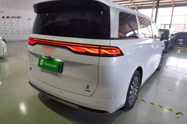 Used BYD Xia 2025 DM-i 1.5T 180km Excellence Model
