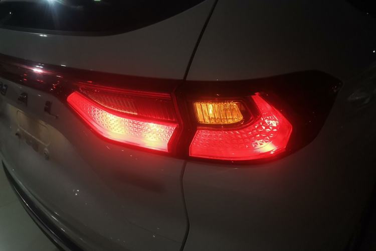 Used Haval M6 2021 PLUS 1.5T DCT Luxury Smart Connectivity Model
