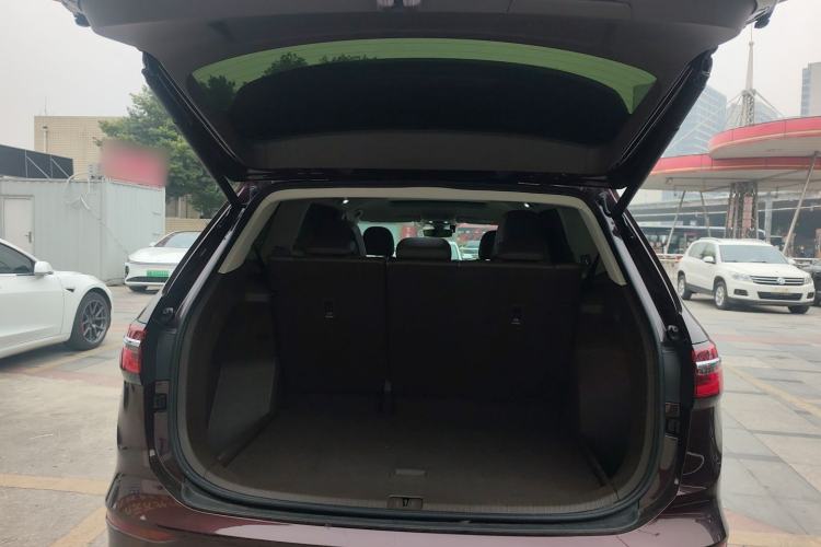 Used Volkswagen Viloran 2022 380TSI Luxury Edition