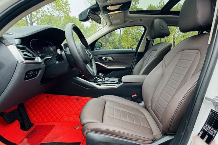 Used BMW 3 Series 2021 Second Facelift 320Li M Sport Package
