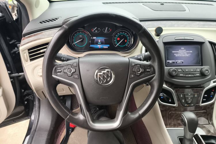 Used Buick LaCrosse 2013 2.4L SIDI Leading Comfort Version
