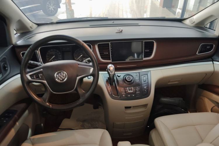 Used Buick GL8 2018 28T Luxury Model China VI Standard

