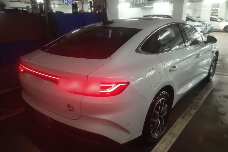 Used BYD Qin L 2025 DM-i Smart Drive 120KM Leading Model