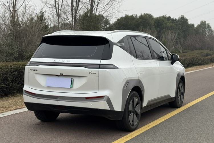 Used AION Y 2024 Younger
