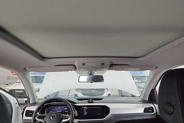 Used Volkswagen Tacqua 2021 200TSI DSG JoyConnect Edition