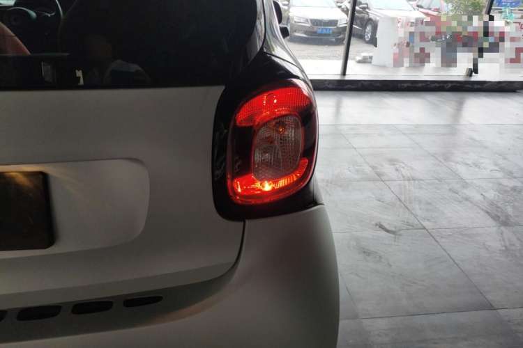 Used  fortwo 2018 1.0L 52kW Hardtop Passion Edition China V Standard
