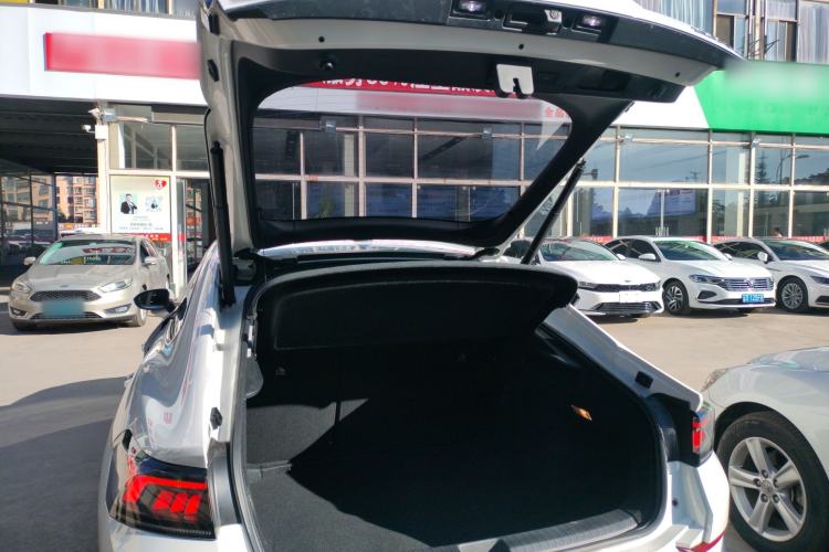 Used Volkswagen Lamando 2023 Lavida L 280TSI DSG Cool & Spicy Edition