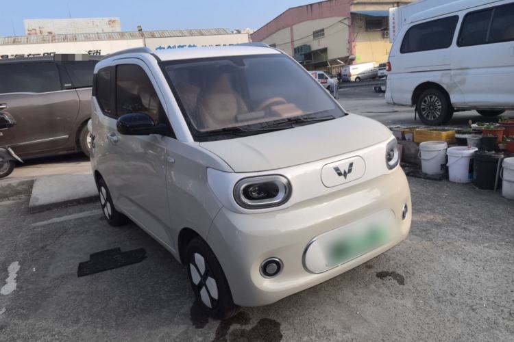 Used Wuling Hongguang MINIEV 2024 3rd Generation 215km Advanced Version

