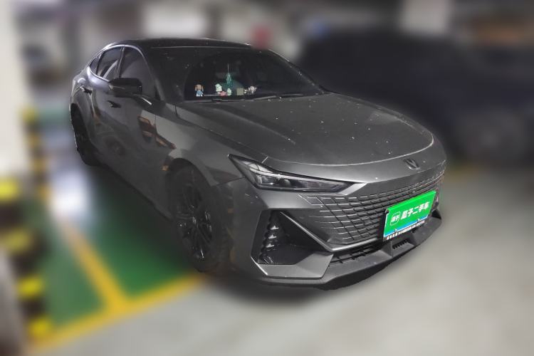 Used Changan UNI-V 2022 1.5T Prestige Version