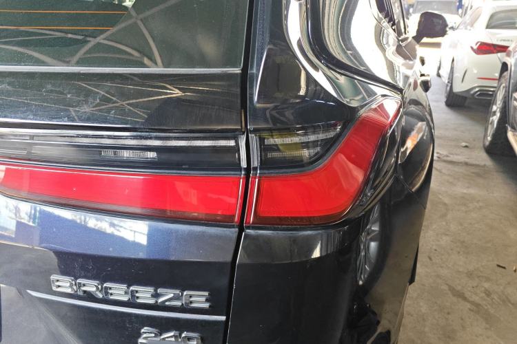 Used Honda Breeze 2023 240TURBO Two-Wheel-Drive Luxury Edition 5 Seats