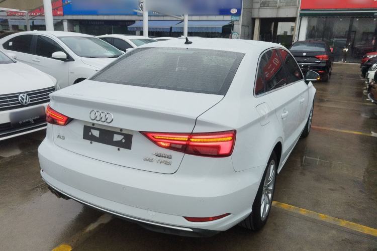 Used Audi A3 2019 Limousine 35 TFSI Ambition China V
