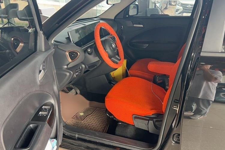 Used ORA White Cat 2022 Xiaoyue Mao Edition 401 km Flagship Model Lithium Ternary
