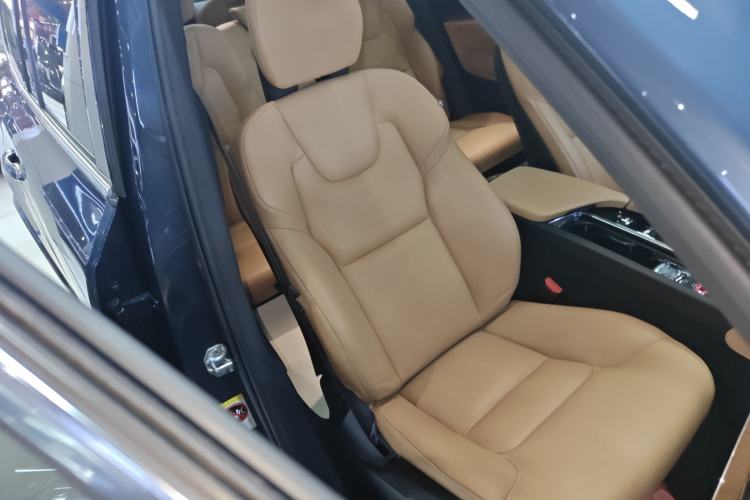 Used Volvo XC90 2019 T6 Zhiyi Edition 7-Seater China VI Standard