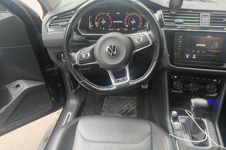 Used Volkswagen Tiguan L 2021 330TSI Automatic Two-Wheel Drive R-Line Enhanced Edition
