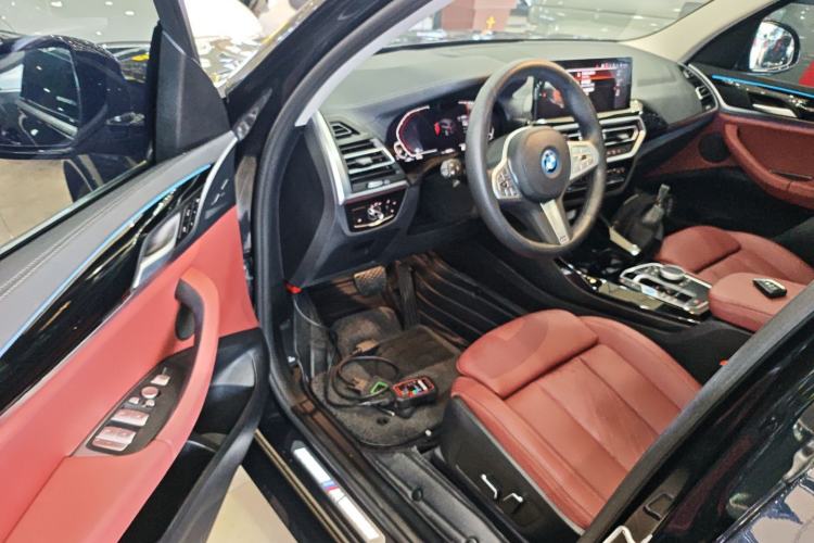 Used BMW iX3 2024 Leading Model