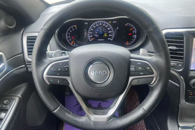 Used  Grand Cherokee 2017 3.0L Elite Navigation Edition
