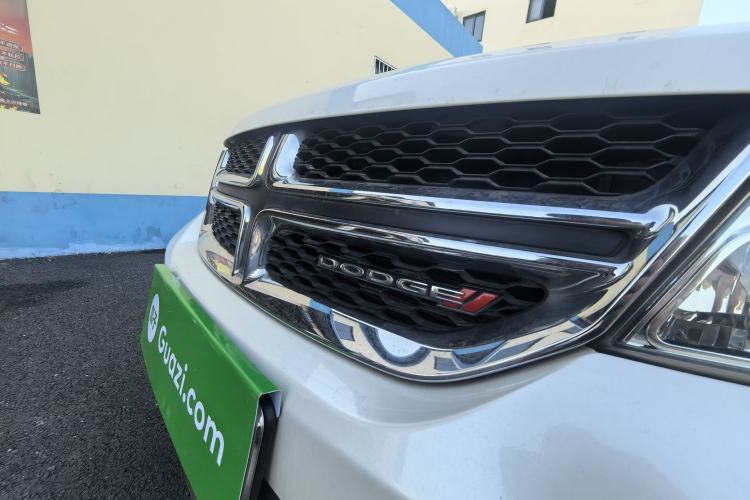 Used Dodge Journey 2013 2.4L Two-Wheel Drive Luxury Version
