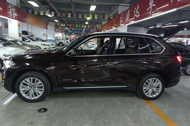 Used BMW X5 2017 xDrive28i
