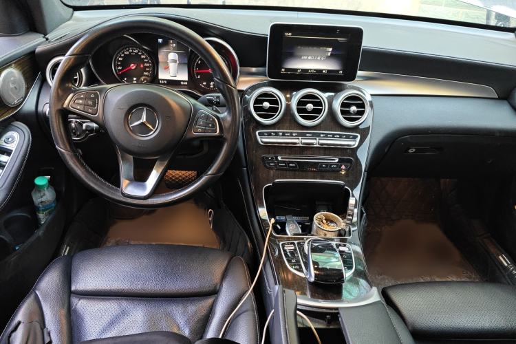 Used Mercedes-Benz GLC 2019 Facelift GLC 260 L 4MATIC Luxury Model
