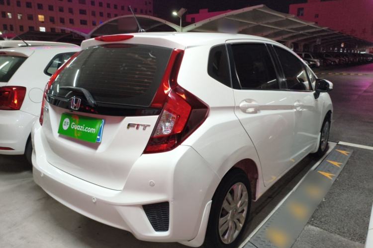 Used Honda Fit 2016 1.5L LXS CVT Comfort Sunroof Version
