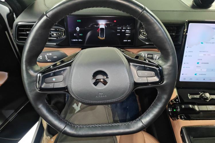 Used Nio ES8 2020 415 km Range 6-Seater Version
