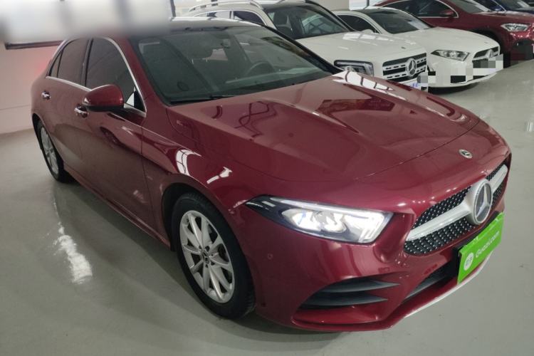 Used Mercedes-Benz A-Class 2021 A 200 L Sport Sedan Fashion Model
