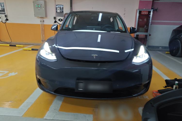 Used Tesla Model Y 2021 Long-Range All-Wheel-Drive Version 3D7
