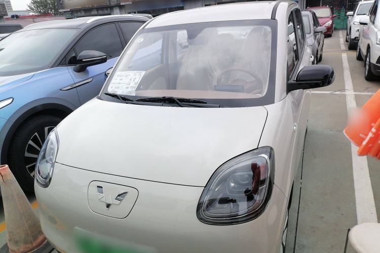 Used Wuling Hongguang MINIEV 2025 Four-Door Version Advanced Edition
