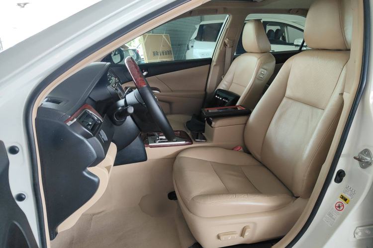 Used Toyota Camry 2012 2.5G Luxury Edition
