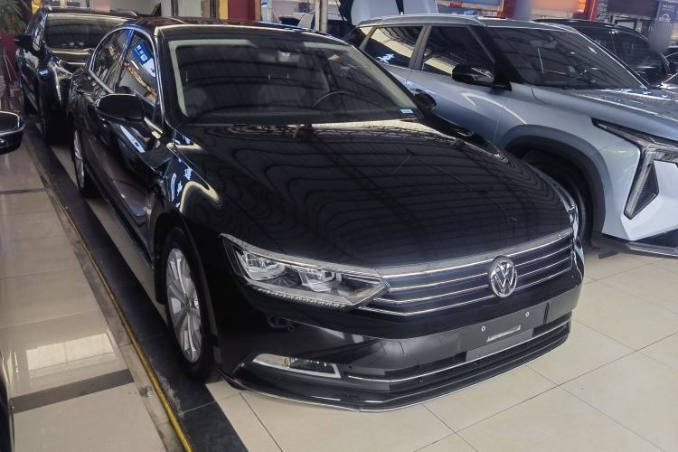 Used Volkswagen Magotan 2019 330TSI DSG Luxury Model China V Standard

