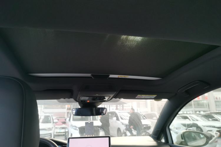 Used Volkswagen Golf 2025 300TSI R-Line
