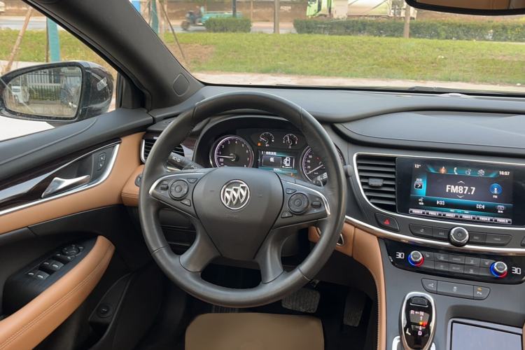 Used Buick LaCrosse 2018 28T Elite Edition
