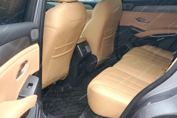 Used BYD Song L DM-i 2024 112 km Leading Edition