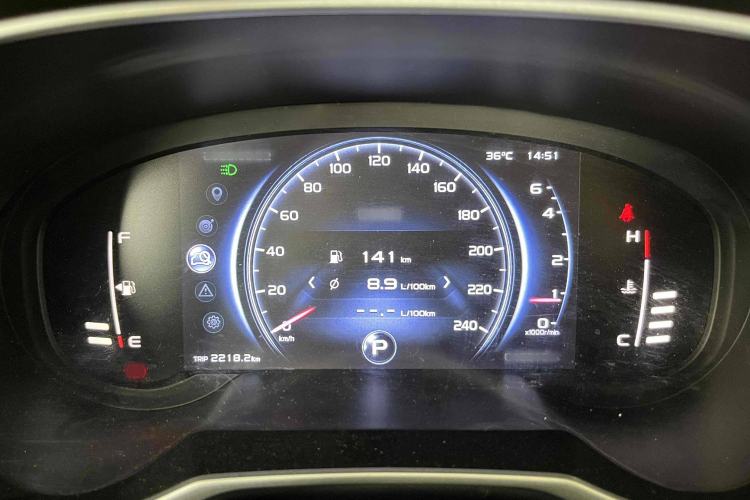 Used Geely Auto Emgrand X7 Sport 2018 1.8TD Automatic Two-Wheel Drive Smart Connect 4G Internet Edition
