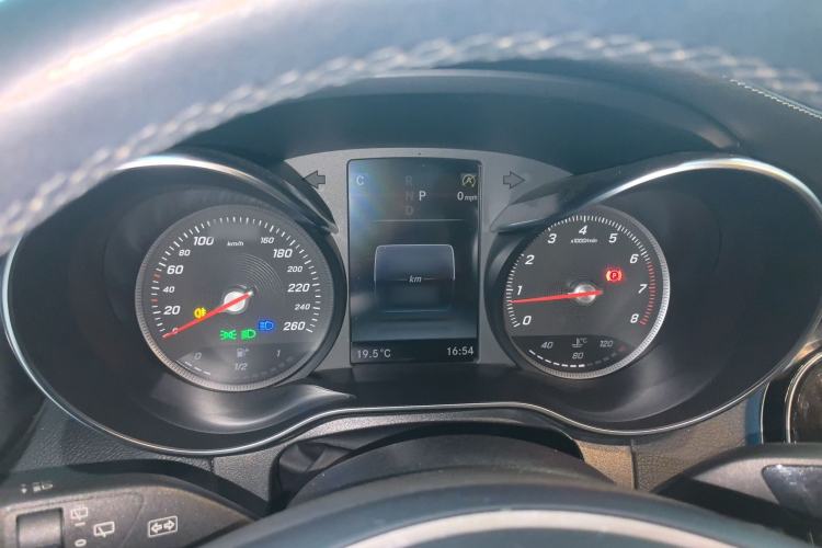 Used Mercedes-Benz GLC 2019 Facelift GLC 260 L 4MATIC Luxury Model
