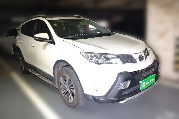 Used Toyota RAV4 2015 2.0L CVT Two-Wheel Drive Fashion Edition