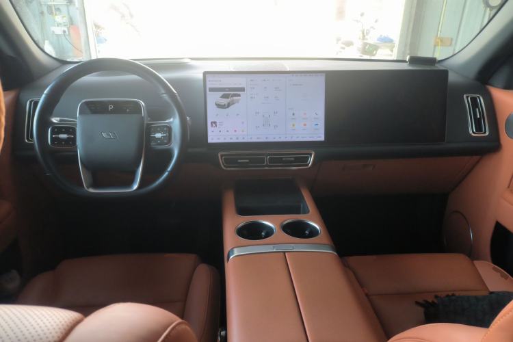 Used Li Auto L7 2023 Air model
