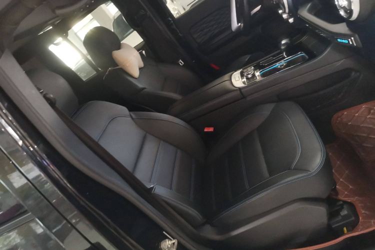 Used Beijing Auto BJ40 2019 2.3T Automatic Four-Wheel Drive Urban Hunter Edition Premium Model China VI Emission Standard
