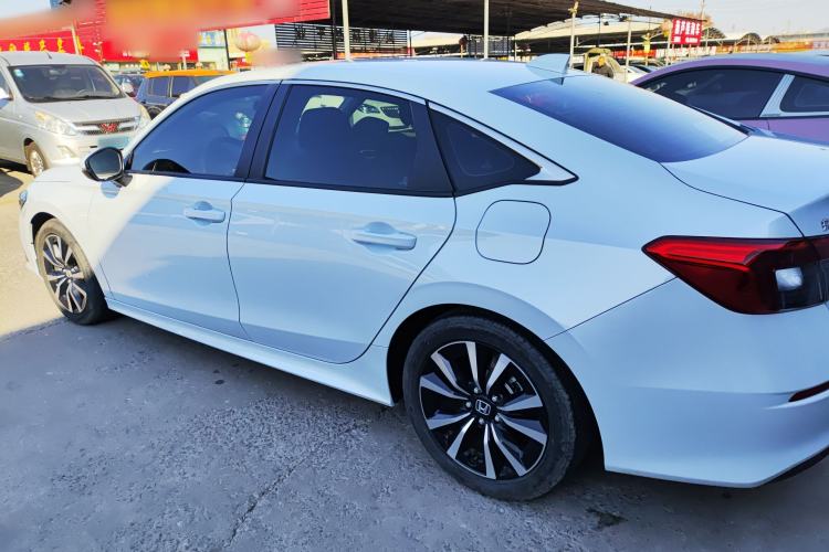 Used Honda Civic 2023 2.0L eHEV Pioneer Edition
