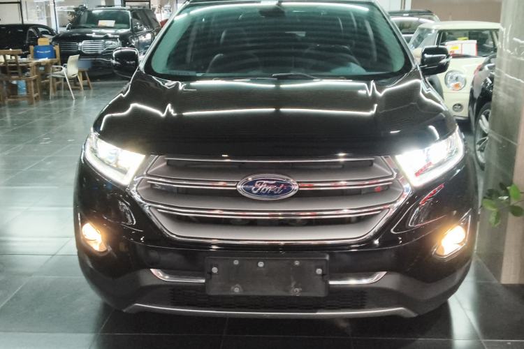 Used Ford Edge 2016 EcoBoost 245 Two-Wheel-Drive Titanium 7-Seater
