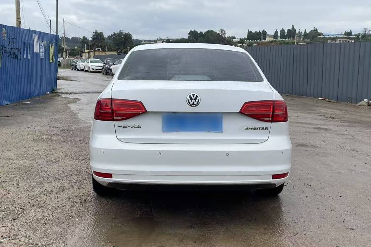 Used Volkswagen Sagitar 2018 1.6L Manual Comfort Model
