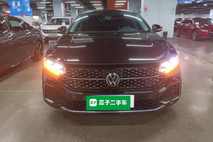 Used Volkswagen Passat 2022 330TSI Starry Luxury Edition