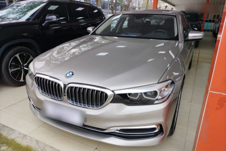 Used BMW 5 Series 2019 525Li Luxury Package