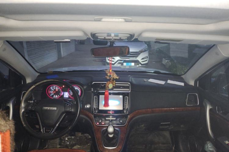 Used Haval H6 2015 Revised Version Sport Edition 1.5T Manual Transmission Two-Wheel Drive Elite Grade