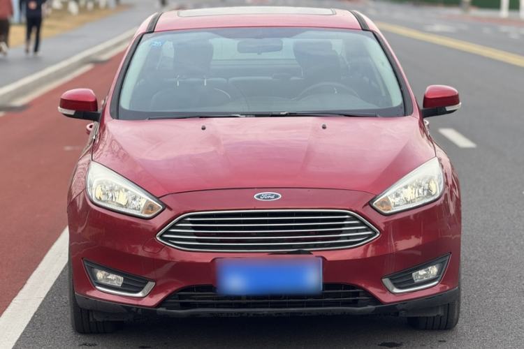 Used Ford Focus 2017 Sedan 1.6L Automatic Fashion Edition Smart Drive Version

