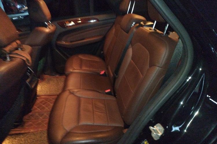 Used Mercedes-Benz M-Class 2014 ML 400 4MATIC Luxury Model