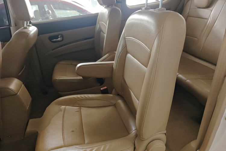 Used Wuling Hongguang 2014 1.2L S Comfort Model China IV
