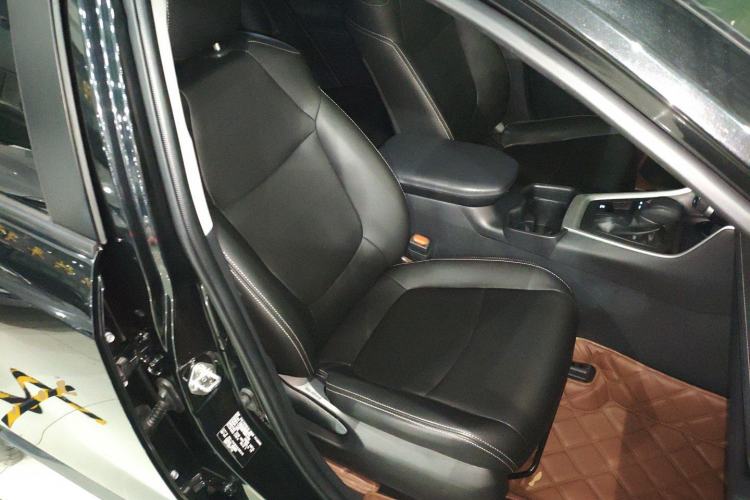 Used Toyota RAV4 2020 Dual-Engine 2.5L E-CVT Two-Wheel Drive Elite Edition
