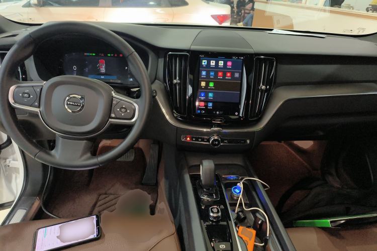 Used Volvo XC60 2024 B5 4x4 Smart Luxury Edition
